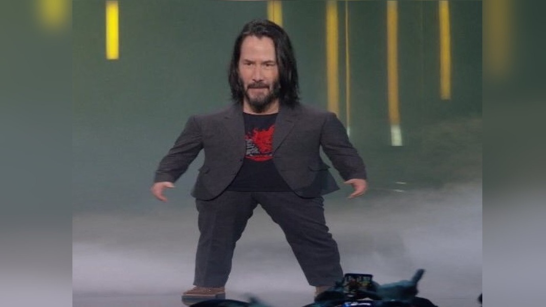 Mini Keanu Reeves meme about Friday